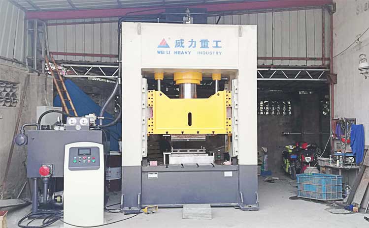 YW34-315T五金件沖壓成型315噸框架式液壓機