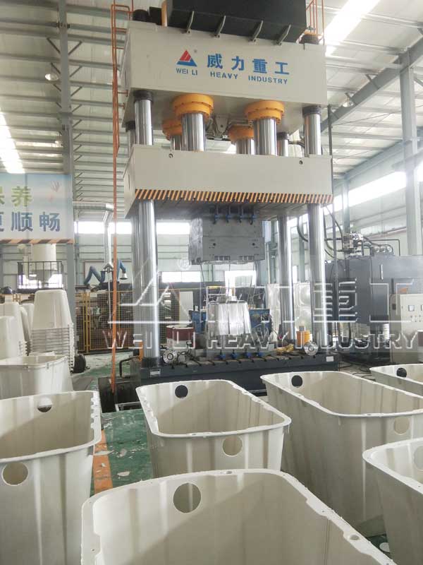 2000噸玻璃鋼化糞池模壓液壓機
